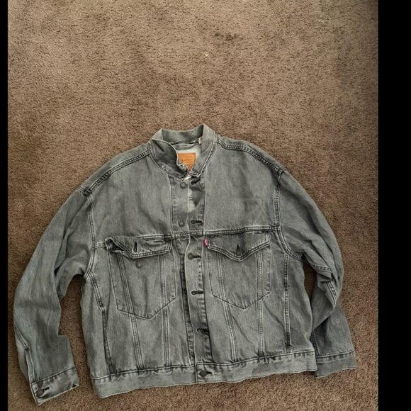 Men’s  Levi’s Stay Loose Denim Trucker Jacket - Picture 1 of 3